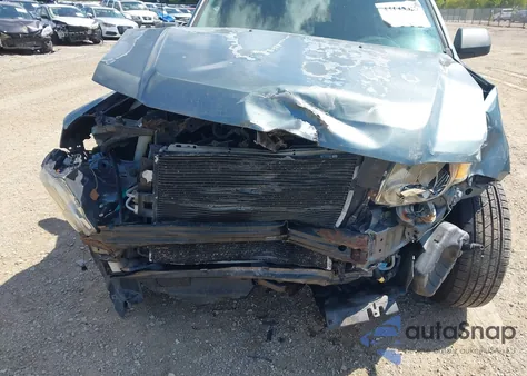 2012 Ford Escape Xlt z USA, uszkodzony, nr VIN 1FMCU9D73CKA33575